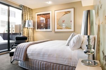 Art Series - The Olsen - Lightning Ridge Tourism 8