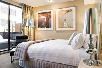 Art Series - The Olsen - Lightning Ridge Tourism 33