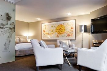 Art Series - The Olsen - Lightning Ridge Tourism 40