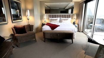 Art Series - The Olsen - Lightning Ridge Tourism 42