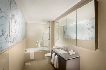 Art Series - The Olsen - Lightning Ridge Tourism 49