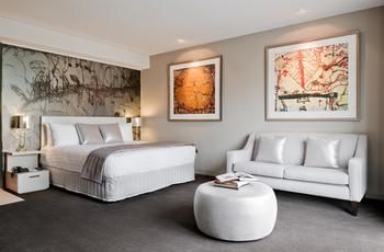 Art Series - The Olsen - Lightning Ridge Tourism 51