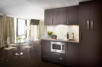 Art Series - The Olsen - Lightning Ridge Tourism 53