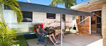 Gateway Lifestyle Lorikeet - Lightning Ridge Tourism 6