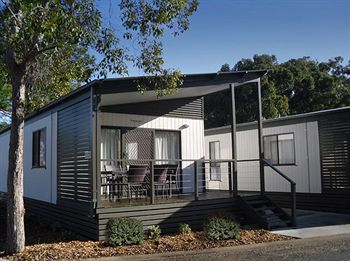 Gateway Lifestyle Lorikeet - Lightning Ridge Tourism 9