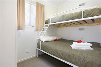 Gateway Lifestyle Lorikeet - Lightning Ridge Tourism 14