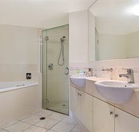 ULTIQA Shearwater Resort - Lightning Ridge Tourism