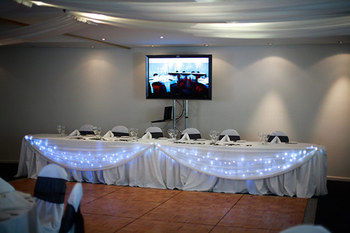 ULTIQA Shearwater Resort - Lightning Ridge Tourism 25