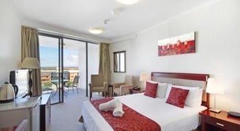 OVR Caloundra - Lightning Ridge Tourism 6