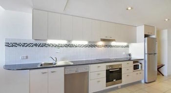 OVR Caloundra - Lightning Ridge Tourism 12