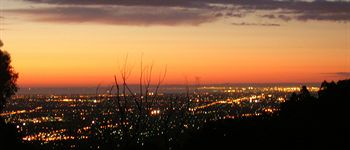 A Camelot Tower & Penthouse - Lightning Ridge Tourism 15