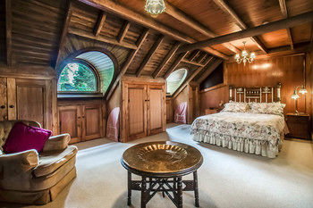 A Camelot Tower & Penthouse - Lightning Ridge Tourism 32