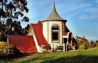 A Camelot Tower & Penthouse - Lightning Ridge Tourism 9