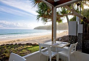 Fairshore Noosa - Lightning Ridge Tourism 0