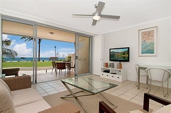 Fairshore Noosa - Lightning Ridge Tourism 7