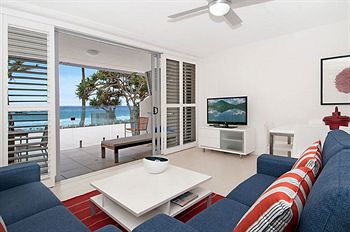Fairshore Noosa - Lightning Ridge Tourism 11