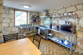 Neutral Bay Lodge - Lightning Ridge Tourism 12