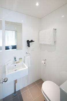 Neutral Bay Lodge - Lightning Ridge Tourism 15
