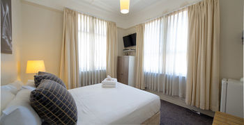Neutral Bay Lodge - Lightning Ridge Tourism 26