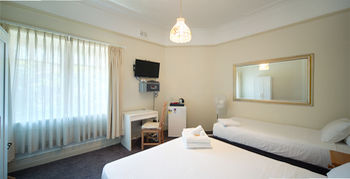 Neutral Bay Lodge - Lightning Ridge Tourism 33