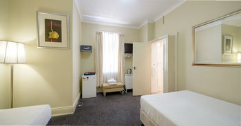 Neutral Bay Lodge - Lightning Ridge Tourism 37