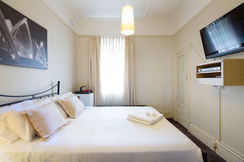 Neutral Bay Lodge - Lightning Ridge Tourism 40