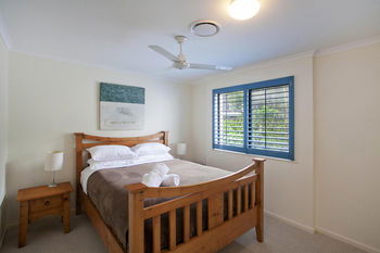 The Point Coolum - Lightning Ridge Tourism 16