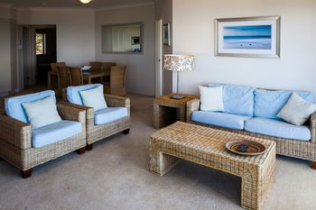 The Point Coolum - Lightning Ridge Tourism 35