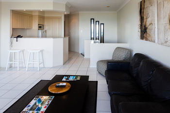 The Point Coolum - Lightning Ridge Tourism 41