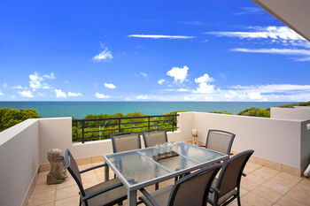 The Point Coolum - Lightning Ridge Tourism 49