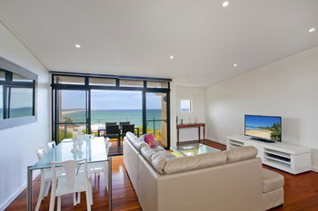 The Point Coolum - Lightning Ridge Tourism 53
