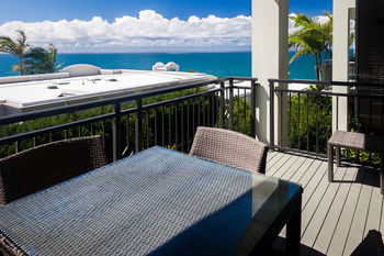 The Point Coolum - Lightning Ridge Tourism 66