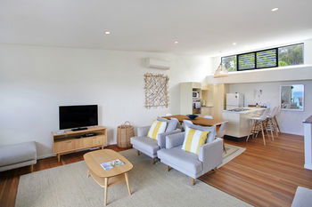 The Point Coolum - Lightning Ridge Tourism 74