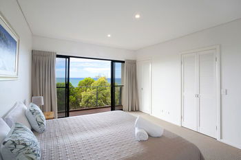 The Point Coolum - Lightning Ridge Tourism 83