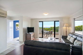 The Point Coolum - Lightning Ridge Tourism 91