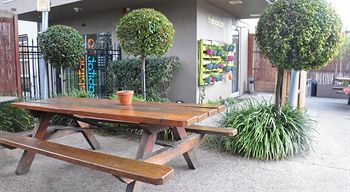 Habitat HQ - Hostel - Lightning Ridge Tourism 53