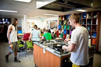 Habitat HQ - Hostel - Lightning Ridge Tourism 2