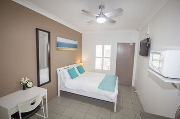 Sinclairs Bondi - Lightning Ridge Tourism 11
