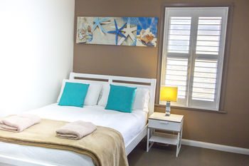 Sinclairs Bondi - Lightning Ridge Tourism 12