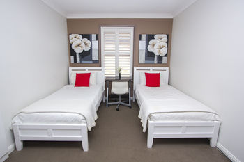 Sinclairs Bondi - Lightning Ridge Tourism 13