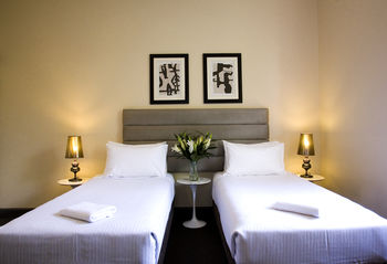 St Marks Lodge - Lightning Ridge Tourism 13