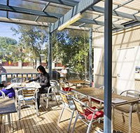Cambridge Lodge - Hostel/Backpacker - Lightning Ridge Tourism
