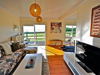 Taren Point Beach House - Lightning Ridge Tourism 5