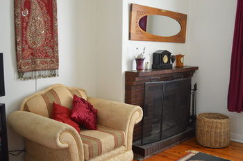 House On The Hill - Hunter Valley - Lightning Ridge Tourism 3