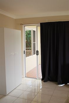 North Ryde Guest House - Lightning Ridge Tourism 11