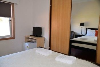 North Ryde Guest House - Lightning Ridge Tourism 20