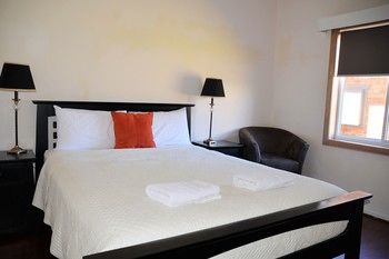 North Ryde Guest House - Lightning Ridge Tourism 22