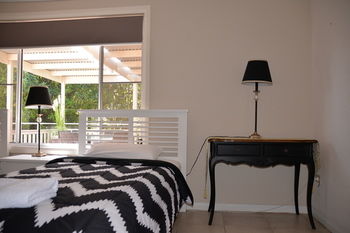 North Ryde Guest House - Lightning Ridge Tourism 27