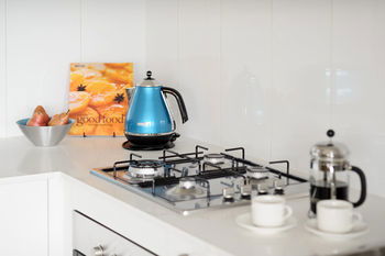 Apartments @ IKON Glen Waverley - Lightning Ridge Tourism 13