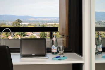 Apartments @ IKON Glen Waverley - Lightning Ridge Tourism 15